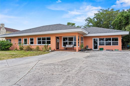 Villa Fort Pierce, Saint Lucie County