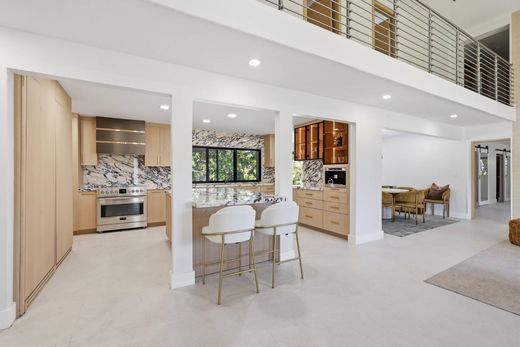 Villa Tequesta, Palm Beach County
