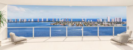 Residential complexes in Lake Park, Palm Beach