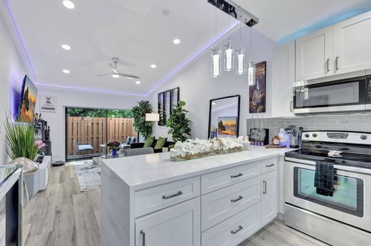 Coconut Creek, Broward Countyのタウンハウス