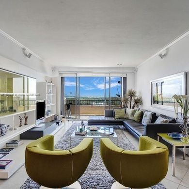 Edificio en Key Biscayne, Miami-Dade County