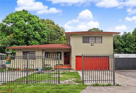 Villa in North Miami, Miami-Dade County