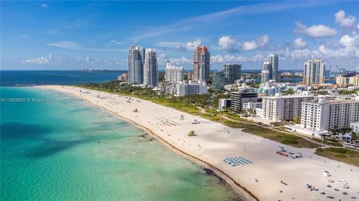 Miami Beach, Miami-Dade Countyのアパートメント・コンプレックス