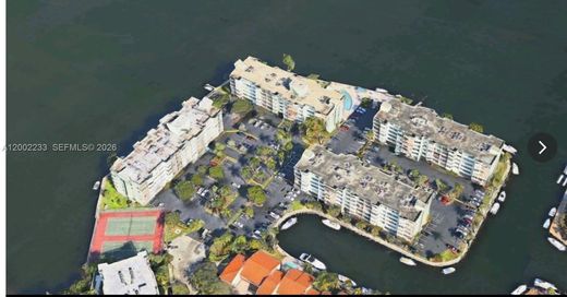 Complexes résidentiels à North Miami Beach, Comté de Miami-Dade
