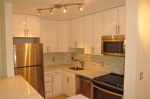 Residential complexes in Plantation, Broward County