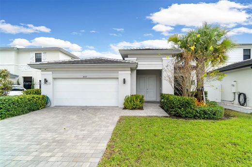 Villa - Miramar, Broward County