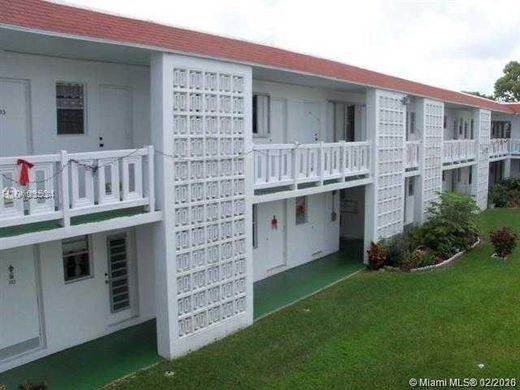 Residential complexes in Lauderhill, Broward County