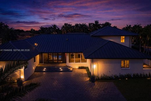 Villa in Hialeah Gardens, Miami-Dade