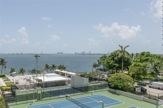 Complesso residenziale a Miami, Miami-Dade County