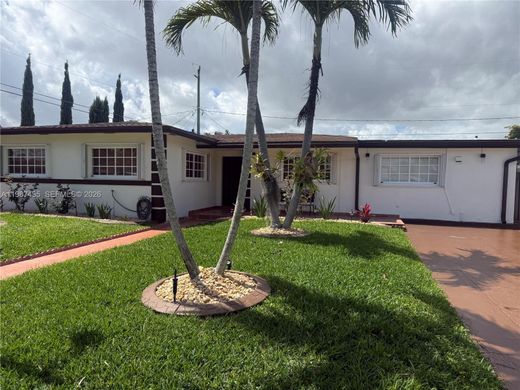 Villa in Hialeah, Miami-Dade