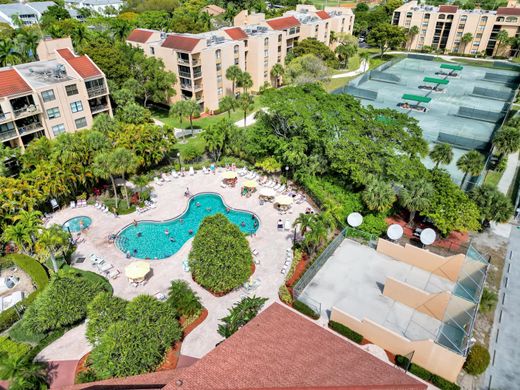 Residential complexes in Delray Beach, Palm Beach