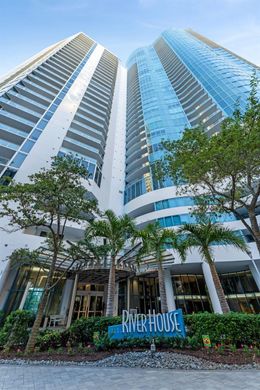 Residential complexes in Fort Lauderdale, Broward County
