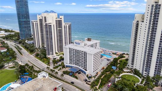 Kamienica w Sunny Isles Beach, Miami-Dade County