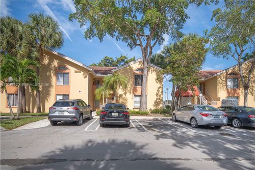 Residential complexes in Coral Springs, Broward County