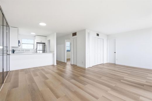 Residential complexes in Miami, Miami-Dade