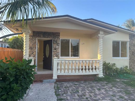 Villa in North Miami, Miami-Dade