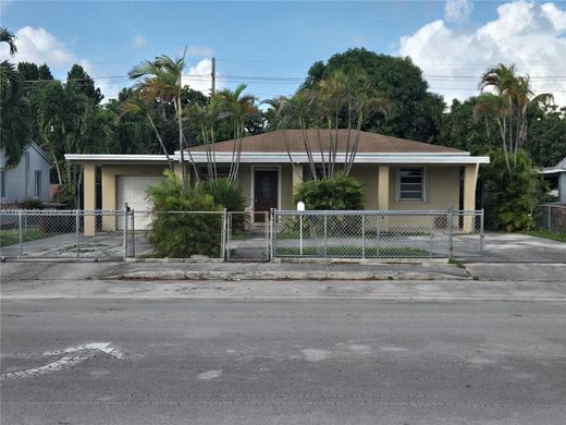 Villa in Hialeah, Miami-Dade