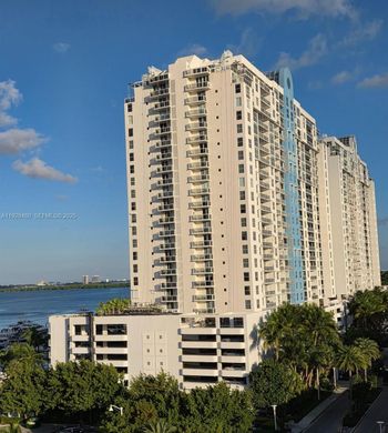 Komplex apartman Miami Beach, Miami-Dade County