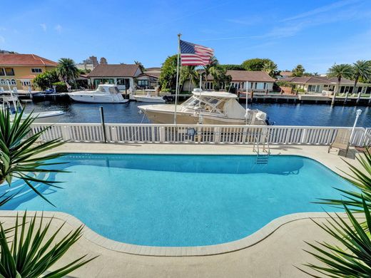 Residential complexes in Fort Lauderdale, Broward County