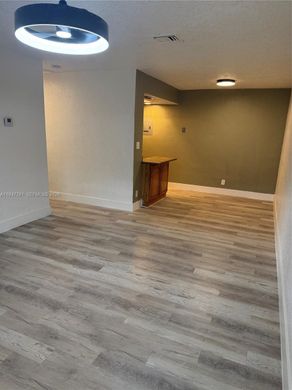 Residential complexes in Lauderhill, Broward County