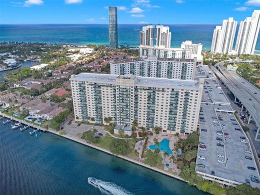 Complesso residenziale a Sunny Isles Beach, Miami-Dade County