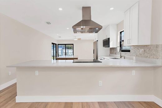 ﻓﻴﻼ ﻓﻲ ميامي، فلوريدا, Miami-Dade County