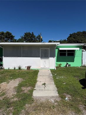 Willa w Hollywood, Broward County