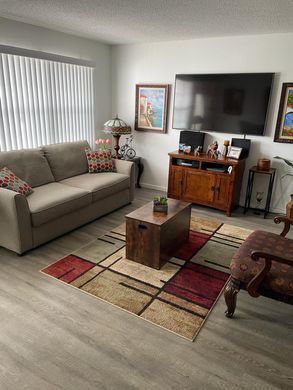Residential complexes in Boca Raton, Palm Beach