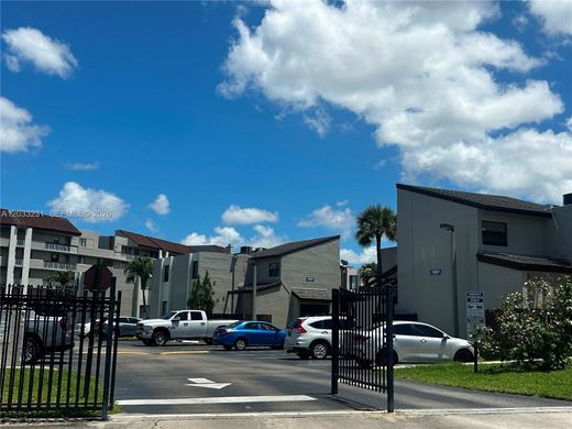 Townhouse - Miami, Miami-Dade County