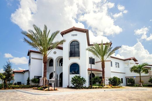 Residential complexes in Royal Palm Beach, Palm Beach
