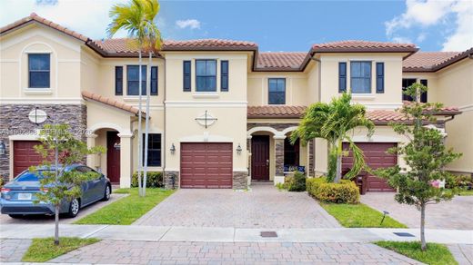 Complesso residenziale a Hialeah, Miami-Dade County