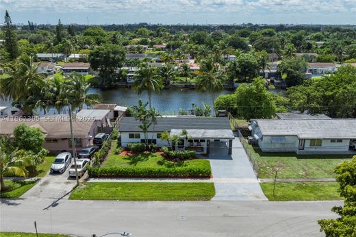 Villa in Deerfield Beach, Broward County