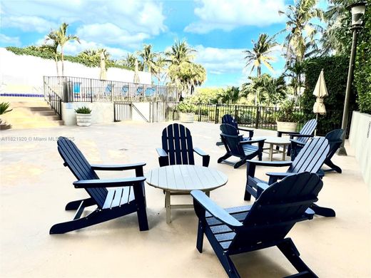 Жилой комплекс, Майами-Бич, Miami-Dade County