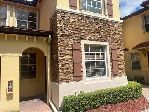 타운 하우스 / Homestead, Miami-Dade County