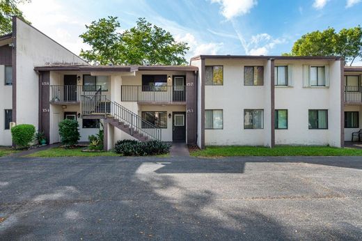 Residential complexes in Margate, Broward County