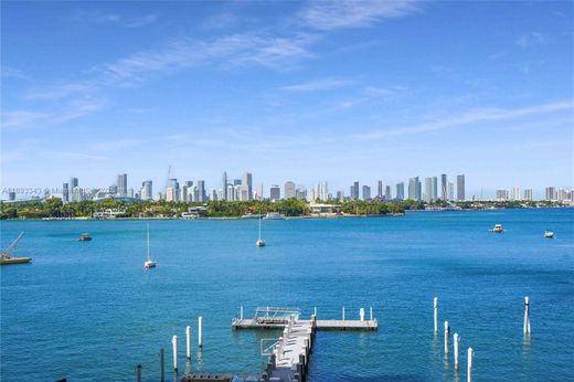 Residential complexes in Miami Beach, Miami-Dade