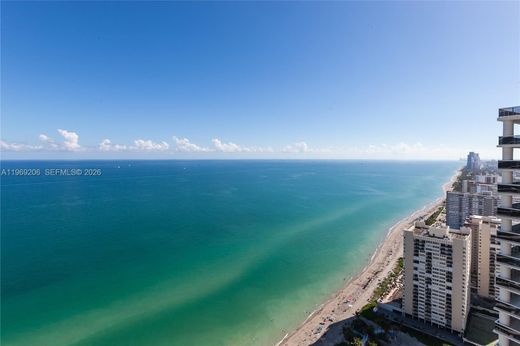 Residential complexes in Hallandale, Broward County