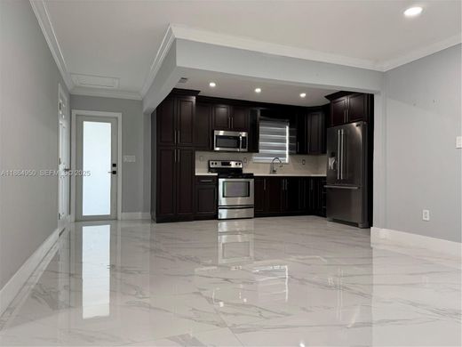 Villa in Miami Terrace Mobile Home, Miami-Dade