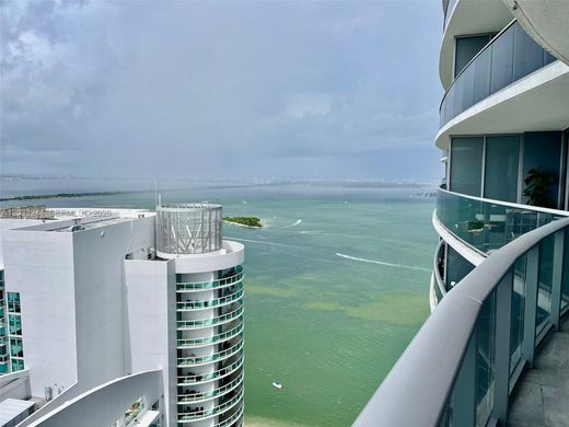 Complesso residenziale a Miami, Miami-Dade County