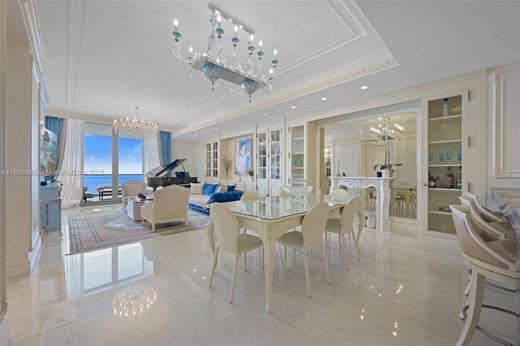 Residential complexes in Sunny Isles Beach, Miami-Dade