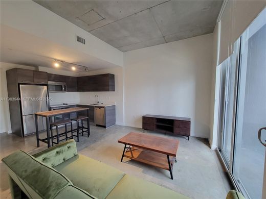 Residential complexes in Miami, Miami-Dade