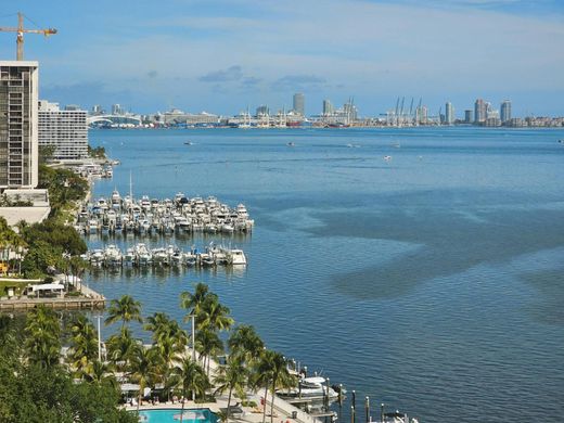 Komplex apartman Miami, Miami-Dade County