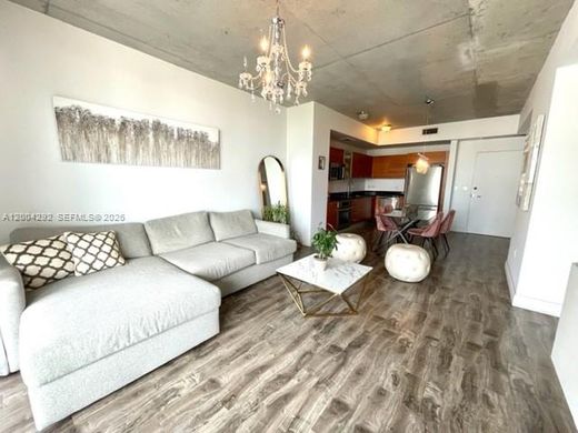 Complesso residenziale a Miami, Miami-Dade County