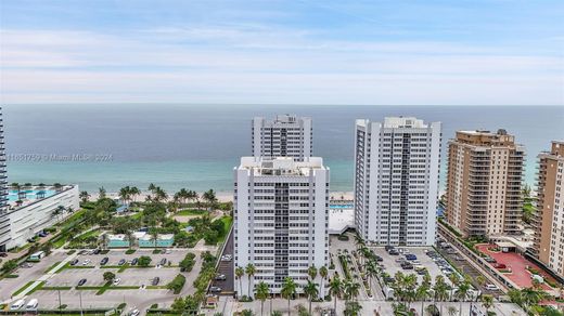 Complexes résidentiels à Hallandale Beach, Comté de Broward