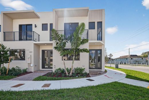 Townhouse in Miami, Miami-Dade