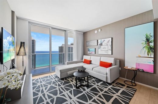 ‏בניין ב  הוליווד, Broward County