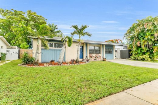 Villa in Pembroke Pines, Broward County