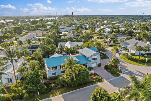 Villa - Town of Jupiter Inlet Colony, Palm Beach County