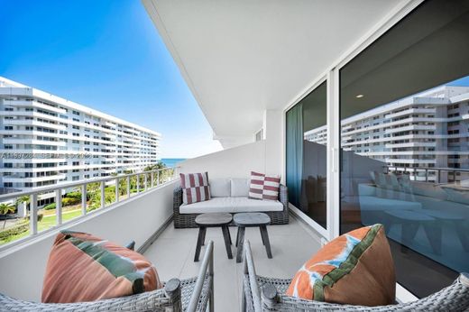 Komplex apartman Key Biscayne, Miami-Dade County