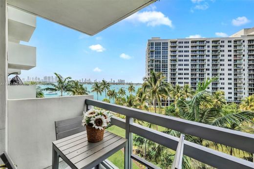Complesso residenziale a Miami Beach, Miami-Dade County
